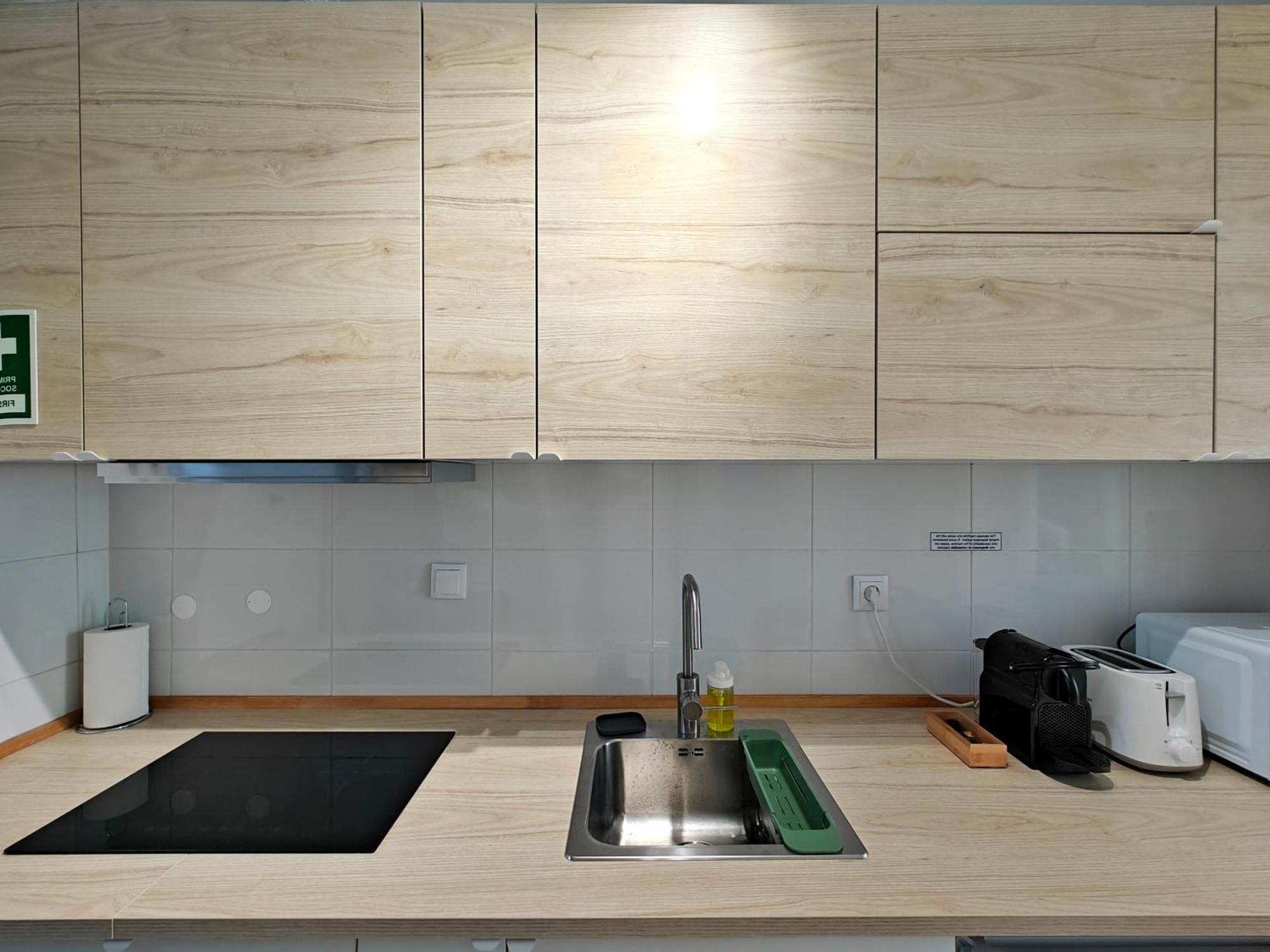 Apartment Carnide 1913 E - 1br Lisbon